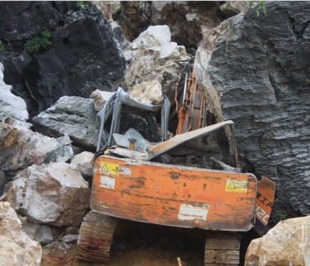 Những người “cược” mạng sống với “thần núi“